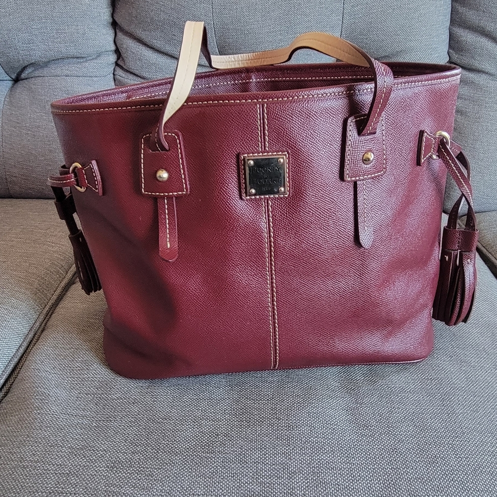 Dooney & Bourke Leather Tote
